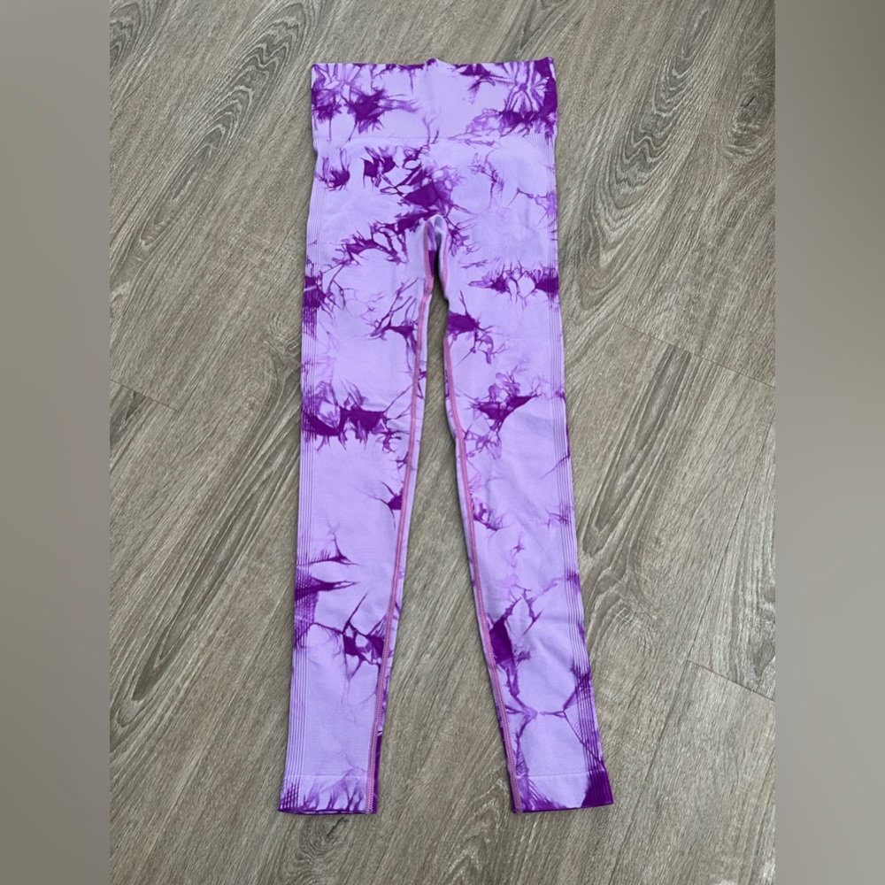 SHEIN tye die leggings